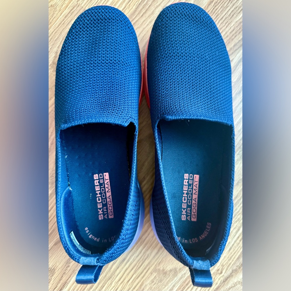 Skechers Stretch Fit Navy and Multi Athletic Slip-Ons - Picture 6 of 7